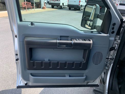 Used 2015 Ford F350 XL image 9