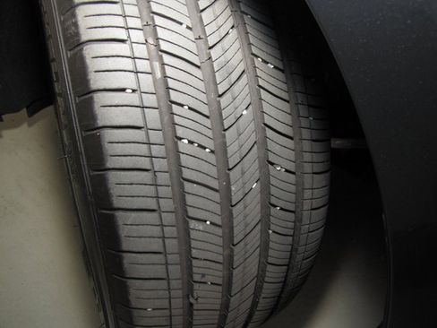 Certified 2023 Honda Accord EX image 27