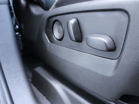 Used 2021 GMC Yukon SLT image 29