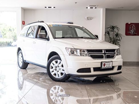 Used 2018 Dodge Journey SE FWD image 5