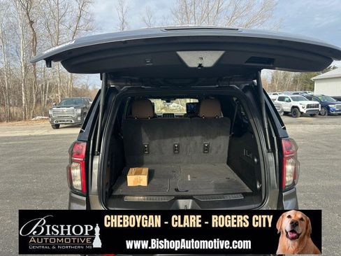 Used 2021 Chevrolet Suburban High Country w/ Premium Package image 36