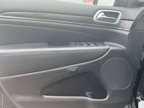 Used 2018 Jeep Grand Cherokee High Altitude AWD/4WD image 16