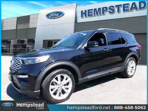 Certified 2022 Ford Explorer Platinum w/ Equipment Group 601A AWD/4WD image 1