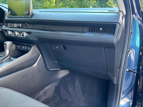 Used 2025 Honda CR-V EX image 11
