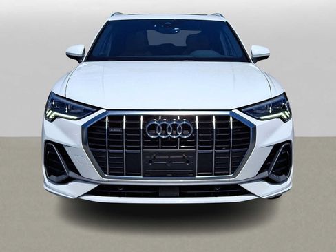 Certified 2023 Audi Q3 2.0T Premium Plus w/ Premium Plus Package AWD/4WD image 35