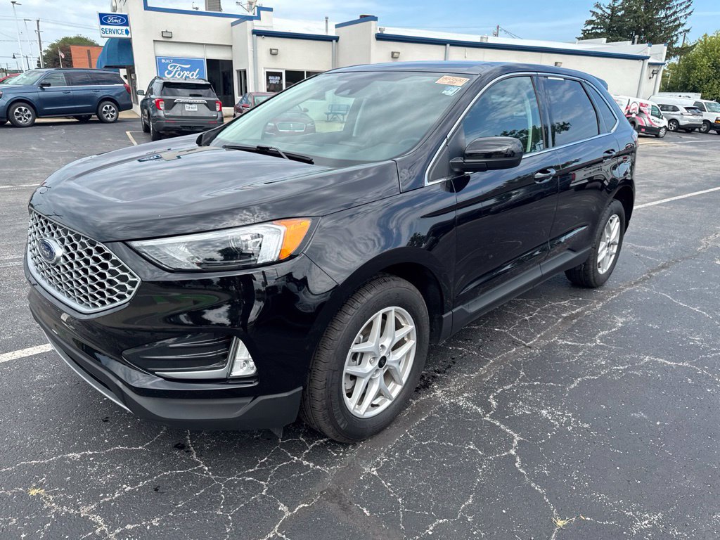 Certified 2024 Ford Edge SEL w/ Convenience Package AWD/4WD image 14