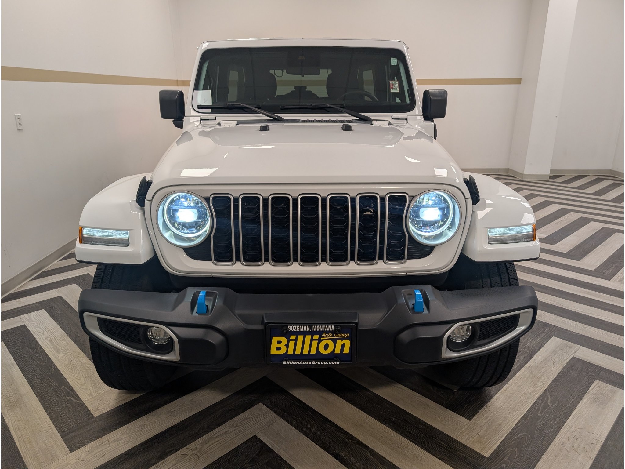 Used 2024 Jeep Wrangler Unlimited Sahara AWD/4WD image 27