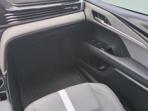 Certified 2025 Toyota Camry SE w/ Convenience Package image 17