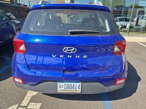 Certified 2023 Hyundai Venue Limited FWD image 8