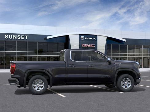 New 2025 GMC Sierra 1500 SLE image 5