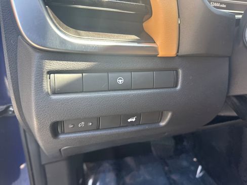 Certified 2023 Nissan Rogue Platinum FWD image 12