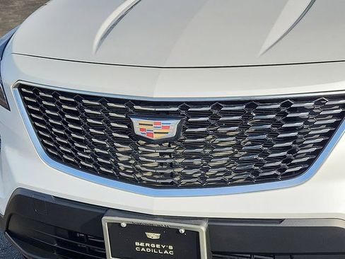 Certified 2023 Cadillac XT4 Luxury w/ Cold Weather Package image 10