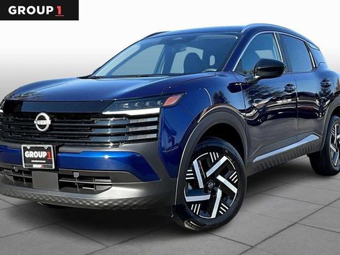 New 2026 Nissan Kicks SV image 1