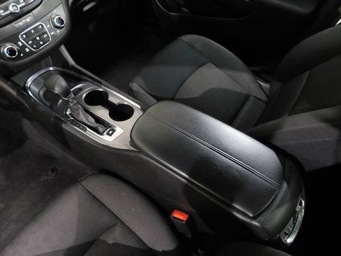 Used 2023 Chevrolet Malibu LT FWD image 47
