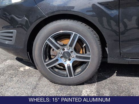Used 2015 Ford Fiesta SE image 24