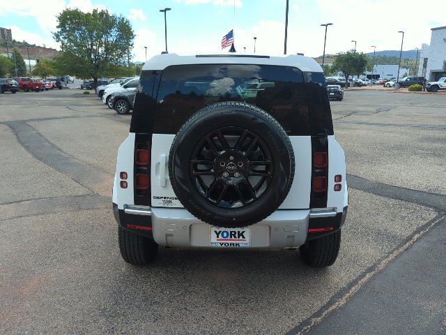 Used 2025 Land Rover Defender 110 S AWD/4WD image 5