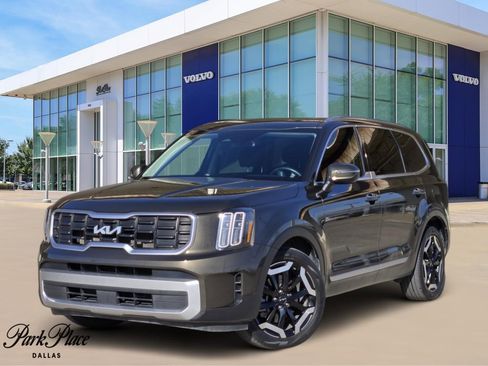 Used 2023 Kia Telluride S w/ S Sunroof Package image 1