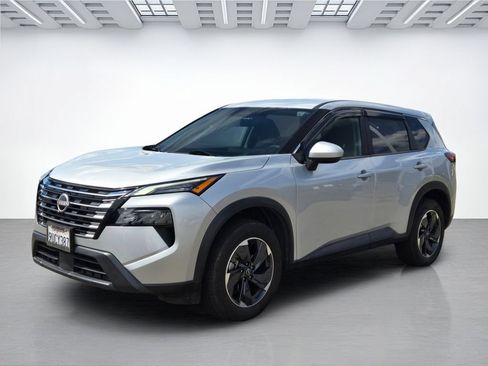 Used 2024 Nissan Rogue SV FWD image 8