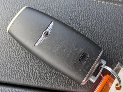 Used 2021 Genesis G70 2.0T w/ Prestige Package image 23