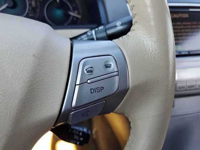 Used 2007 Toyota Solara SLE FWD image 24