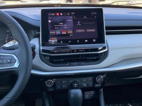 Certified 2023 Jeep Compass Limited AWD/4WD image 6