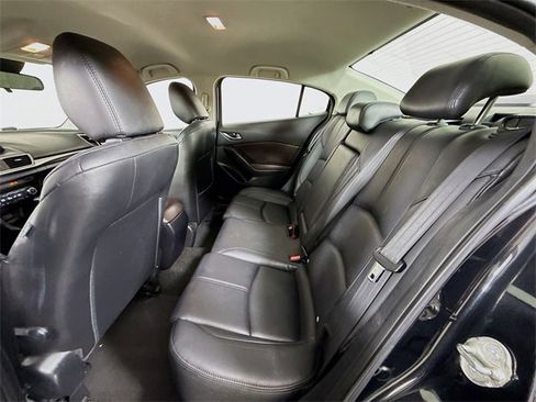 Used 2017 MAZDA MAZDA3 Touring image 9