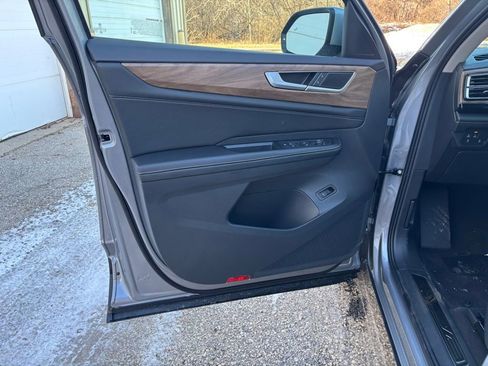 New 2026 Volkswagen Atlas SE image 12