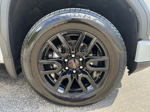 Used 2024 GMC Sierra 1500 Elevation AWD/4WD image 5