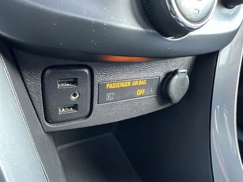 Used 2017 Chevrolet Trax LT w/ Sun & Sound Package image 28