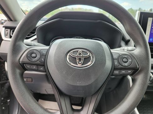 Used 2024 Toyota RAV4 XLE AWD/4WD image 13