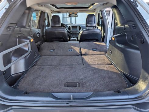 Used 2015 Jeep Cherokee Limited w/ Luxury Group image 30