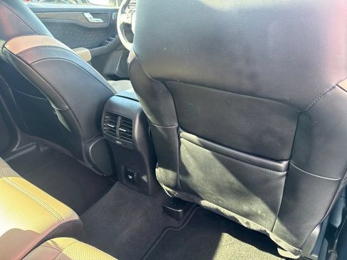 Used 2020 Ford Escape Titanium AWD/4WD image 41