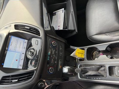 Used 2017 Ford Escape Titanium image 17