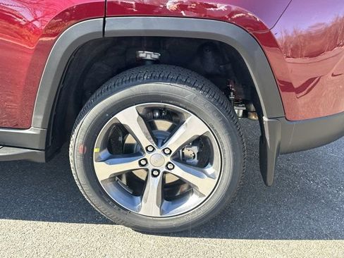 New 2026 Jeep Grand Cherokee Limited w/ Luxury Tech Group II image 20