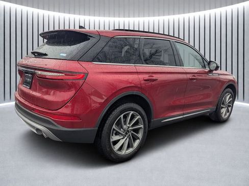 New 2026 Lincoln Corsair Premiere image 3