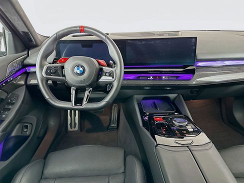 Used 2025 BMW M5 AWD/4WD image 30