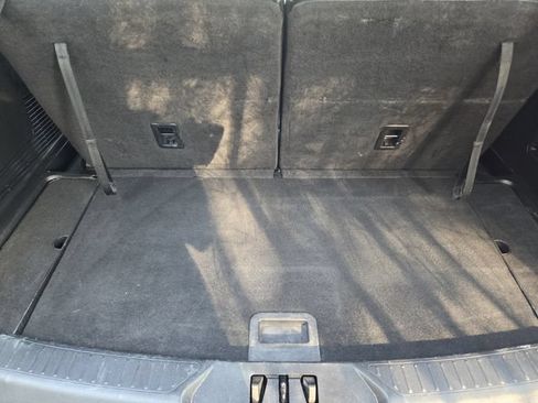 Used 2023 Ford Explorer XLT w/ Equipment Group 202A RWD image 27