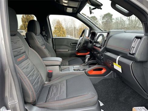 New 2026 Nissan Frontier PRO-4X w/ Pro-4x Convenience Package image 10