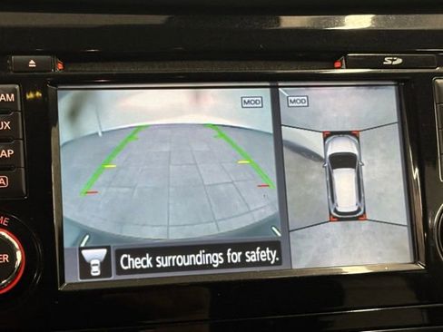 Used 2017 Nissan Rogue SL image 27