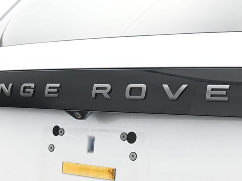 Used 2024 Land Rover Range Rover Long Wheelbase SE image 21