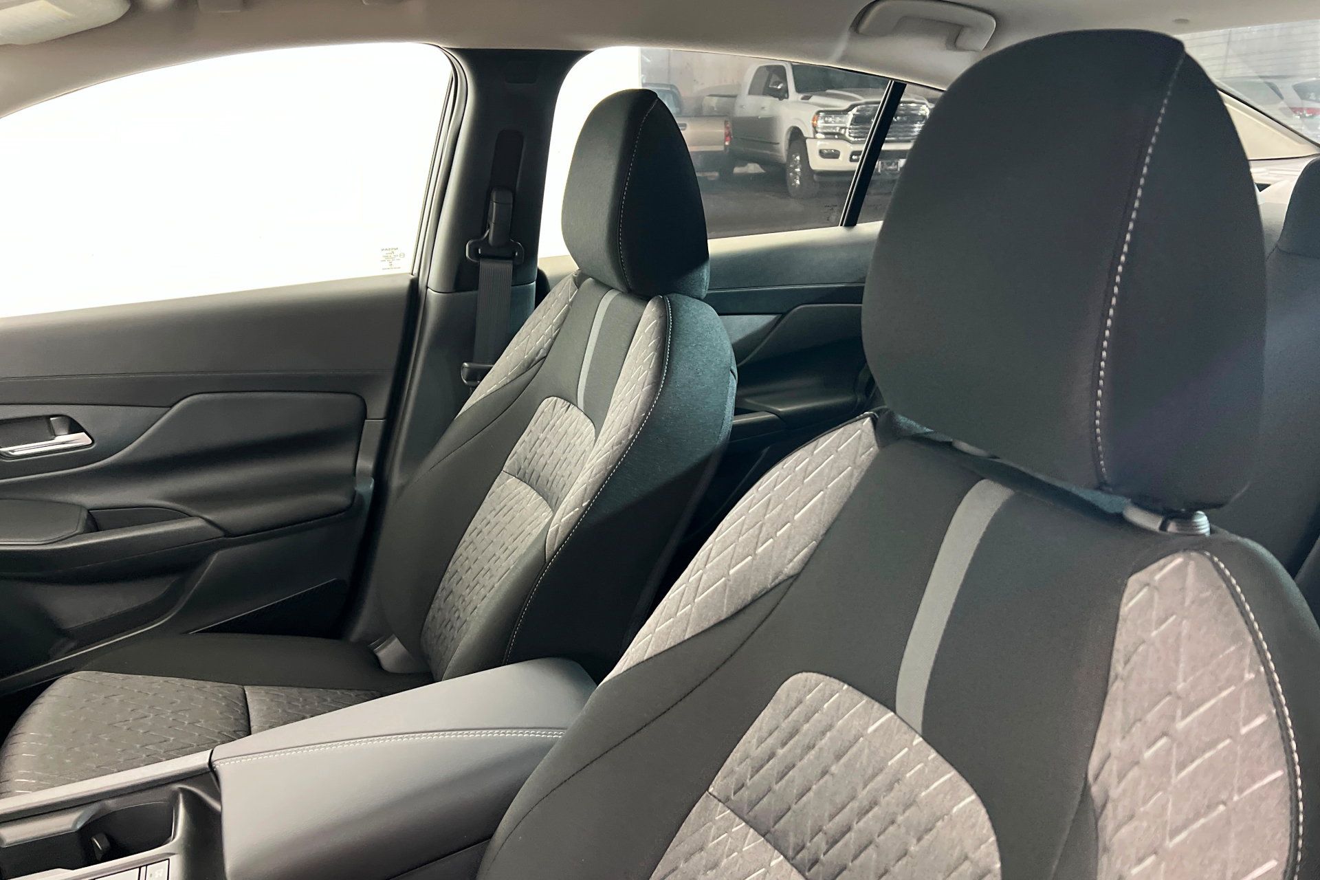 New 2027 Nissan Sentra SV w/ SV Convenience Package FWD image 16