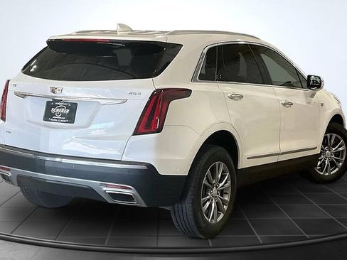 Used 2021 Cadillac XT5 Premium Luxury AWD/4WD image 2