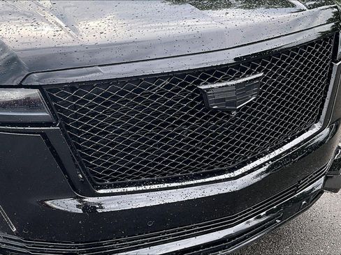 Used 2021 Cadillac Escalade ESV Sport w/ Driver Assist Tech Package AWD/4WD image 30
