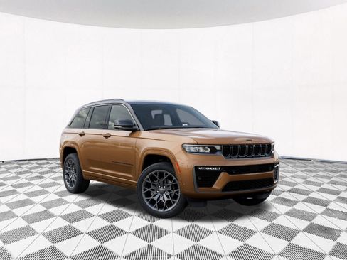 New 2026 Jeep Grand Cherokee Summit AWD/4WD image 7