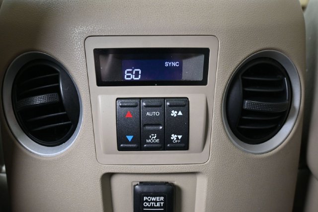 Used 2010 Honda Pilot Touring image 21