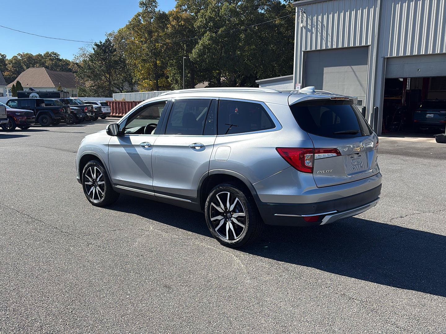 Used 2020 Honda Pilot Touring image 4