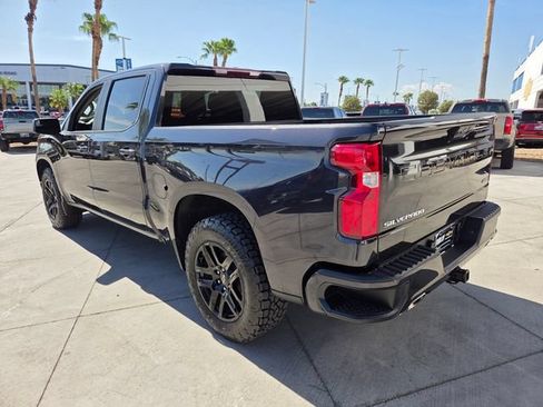 Used 2022 Chevrolet Silverado 1500 RST AWD/4WD image 4