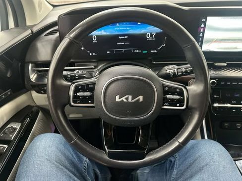 Used 2024 Kia Carnival SX Prestige FWD image 12