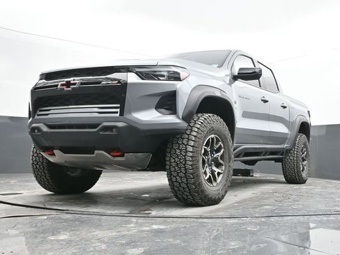 Used 2024 Chevrolet Colorado ZR2 w/ ZR2 Convenience Package III AWD/4WD image 44