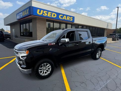 Used 2024 Chevrolet Silverado 1500 LT image 1